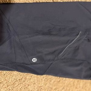 Lululemon leggings women’s medium.